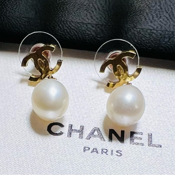 💖 CHANEL CC logo pearl earrings - Picture 3 of 11